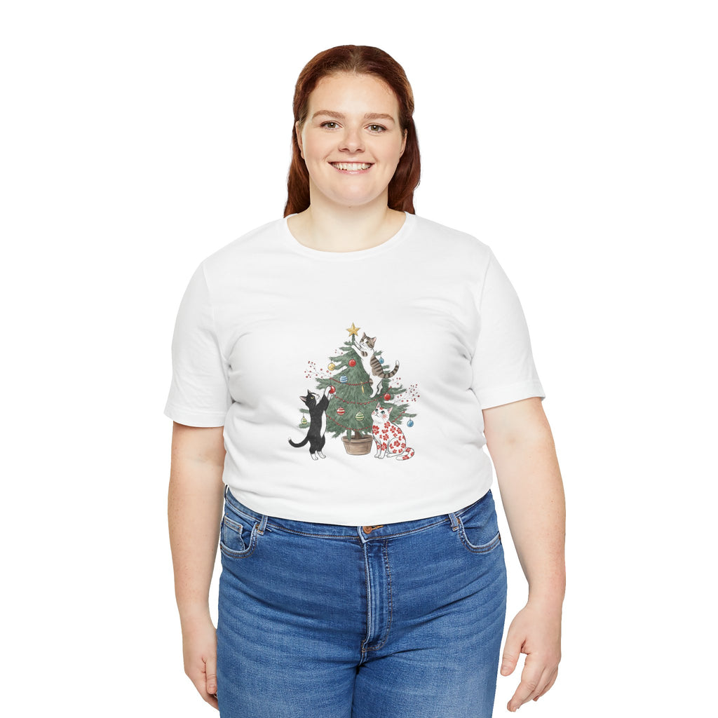 Cat Tee: Cute Cat Lovers Christmas T-Shirt, Holiday Apparel, Pet Lover Gift, Seasonal Outfit, Fun Christmas Decorations